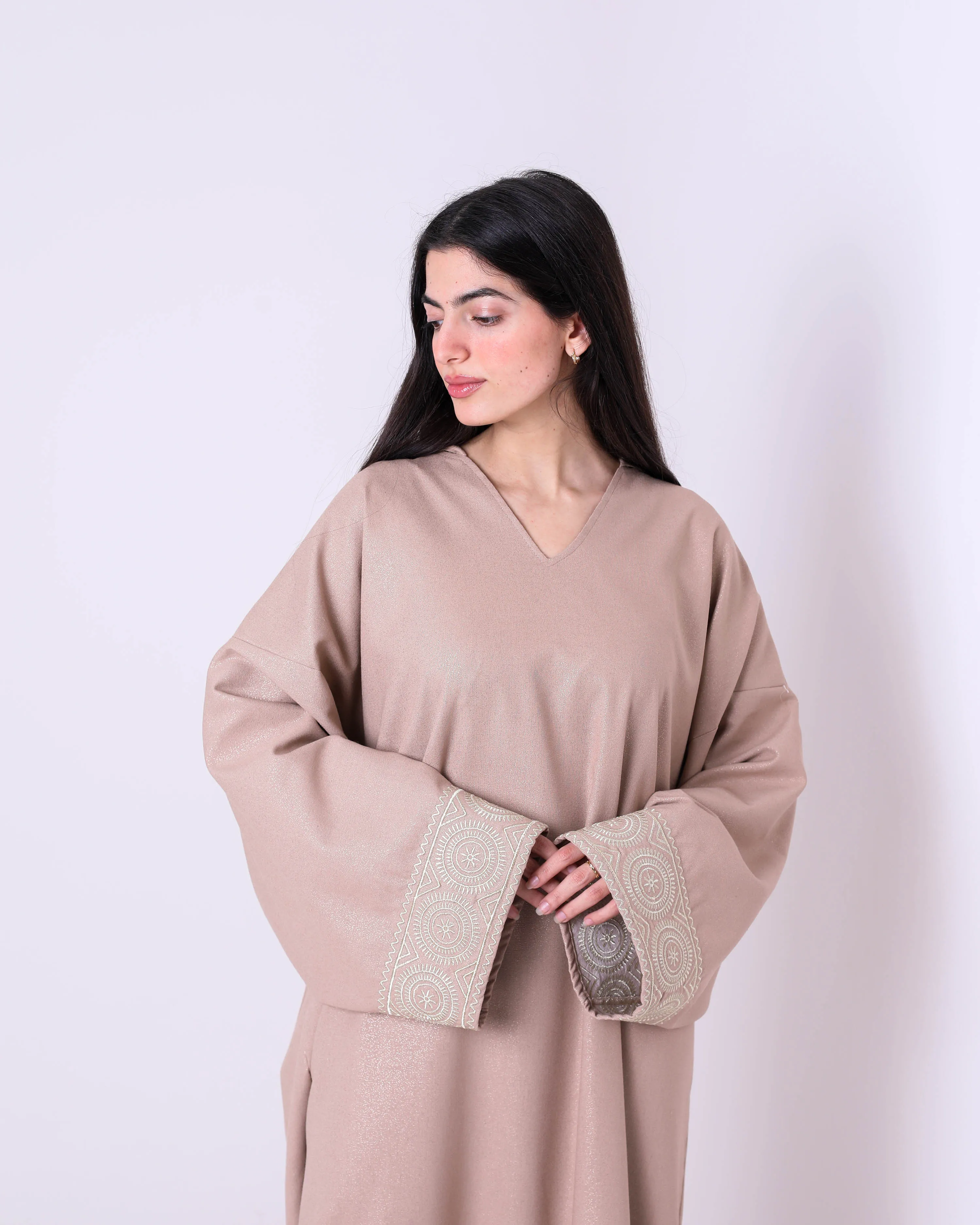 Abaya 2042